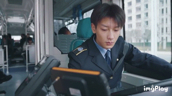这剧拍得真好,满满的社会现实……